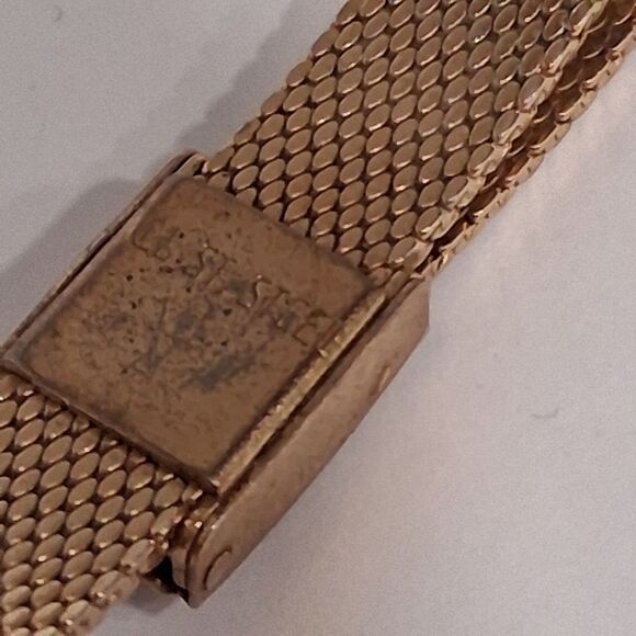 Vintage Helbros Quartz Gold Tone Ladies Watch and Stainless Steel Band Untested - Picture 4 of 6